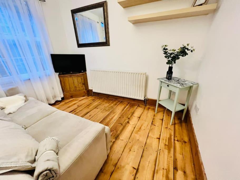 Cosy Cottage In Central Reading Free Parking & Fast Wifi Экстерьер фото