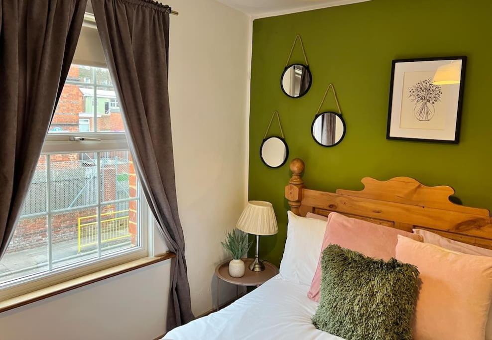 Cosy Cottage In Central Reading Free Parking & Fast Wifi Экстерьер фото