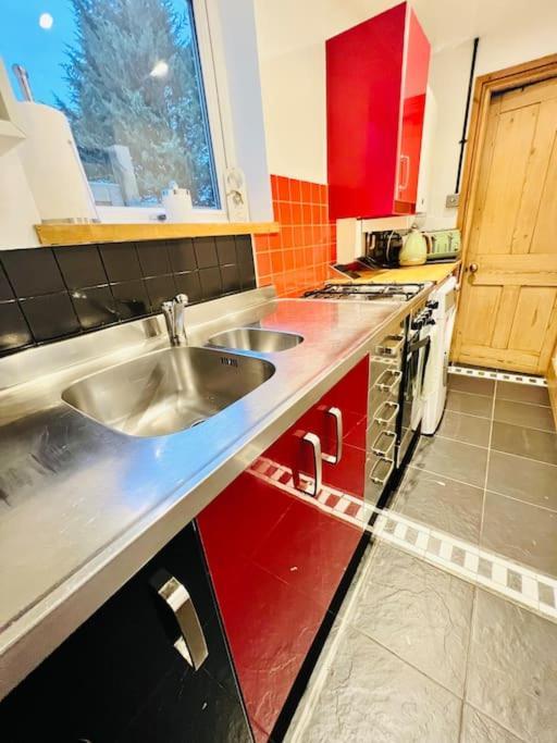 Cosy Cottage In Central Reading Free Parking & Fast Wifi Экстерьер фото
